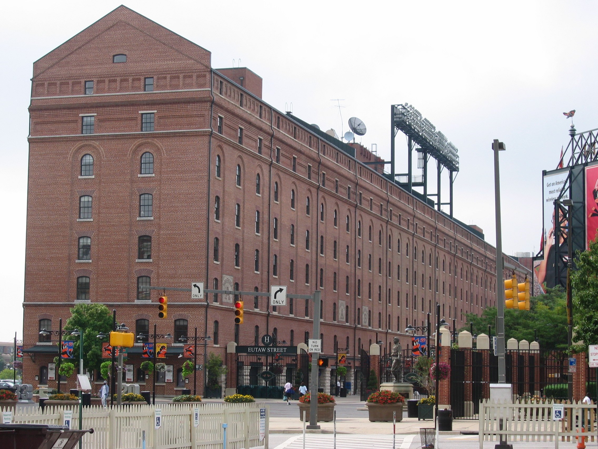 Engineer's Guide to Baltimore: Camden Yards and B&O Railroad Warehouse