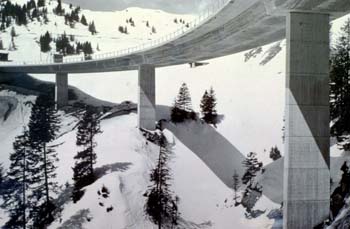 16-78 Salvenei Bridge_150dpi